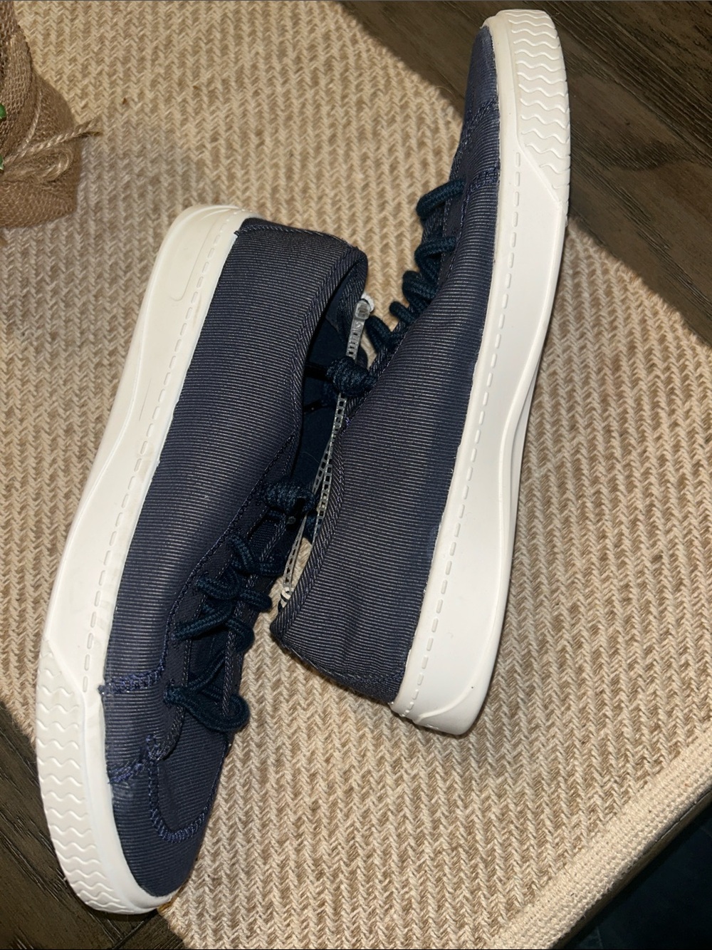 SPERRY⛵️NWOT Navy Canvas Boat Sneakers Crest Vibe Size 9 Women’s Washable - Picture 5 of 9